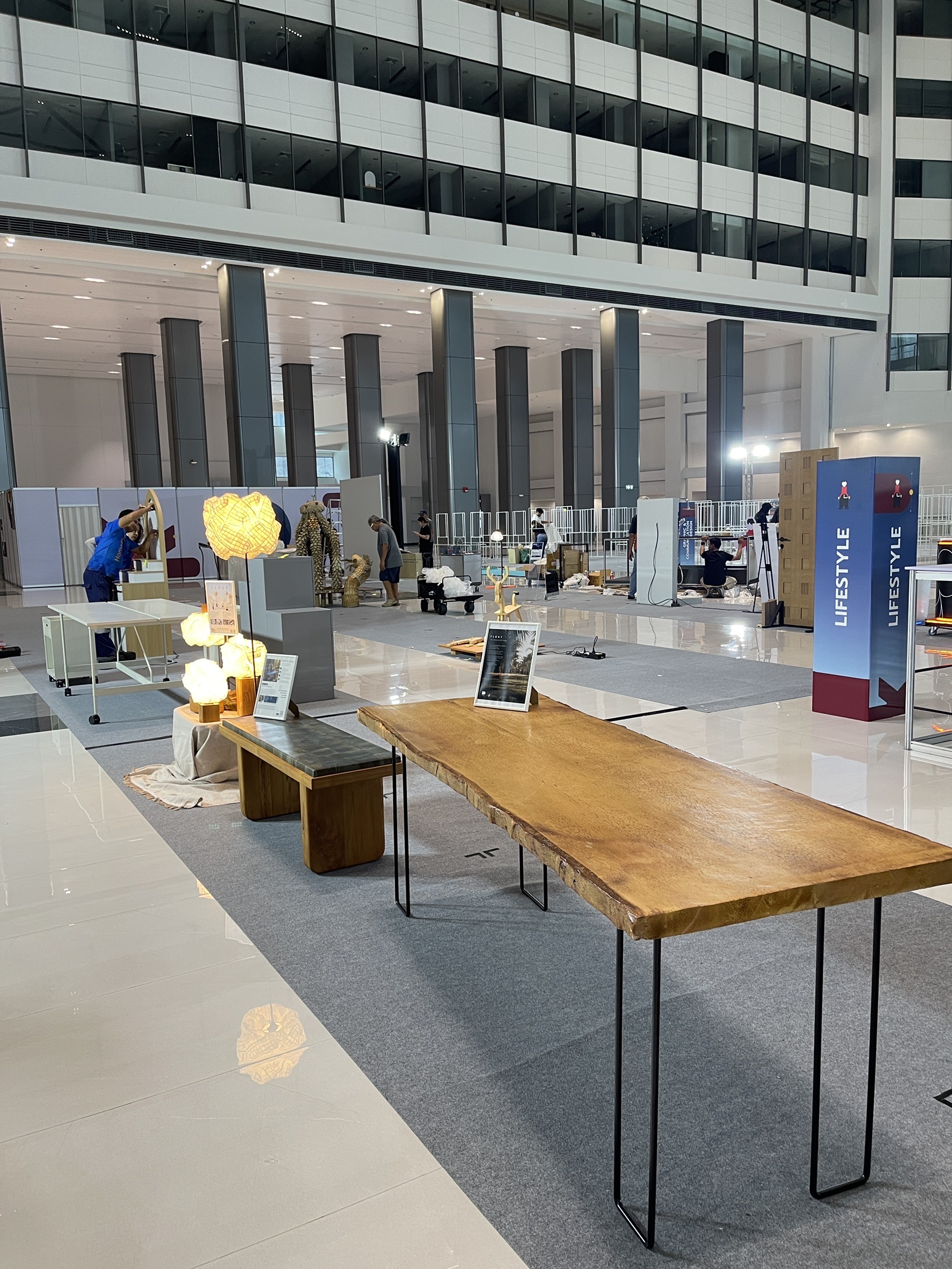 F L O A T Collaboration Table Exhibition 2